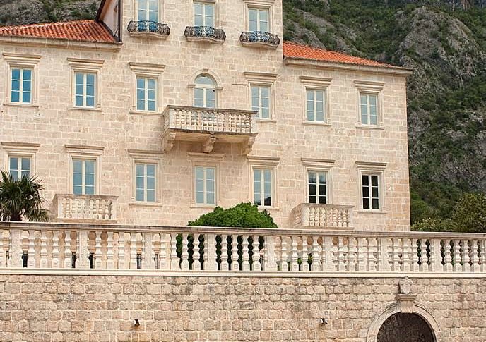 🏰 A Rare Jewel: 18th Century Baroque Castle with Private Dock in Montenegro! 🏰