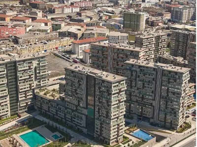 ⭐ Istanbul Apartments for Sale 🏡 Modern Apartment with Balcony in a Complex with Full Infrastructure