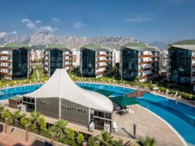 🌟 Luxury 2+1 Apartment in Antalya, Turkey – Five-Star Living by the Sea! 🌟