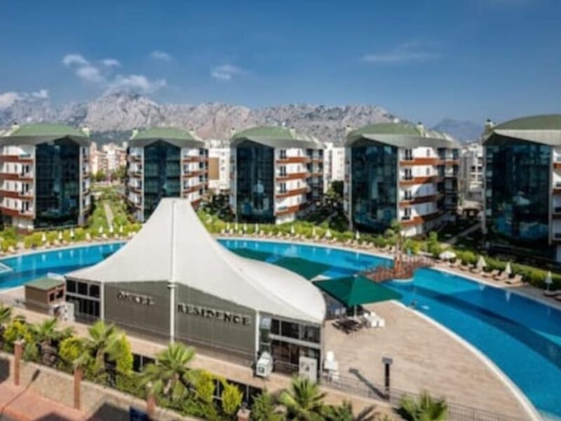 🌟 Luxury 2+1 Apartment in Antalya, Turkey – Five-Star Living by the Sea! 🌟